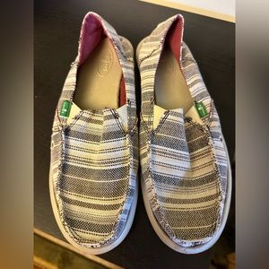 Sanuk women’s slip on shoe